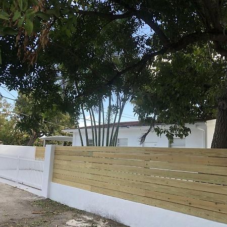 Modern & New,Excellent Location Miami Appartement Buitenkant foto