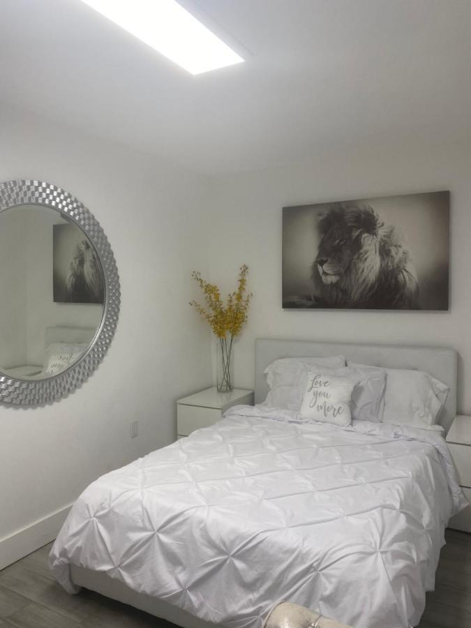 Modern & New,Excellent Location Miami Appartement Buitenkant foto