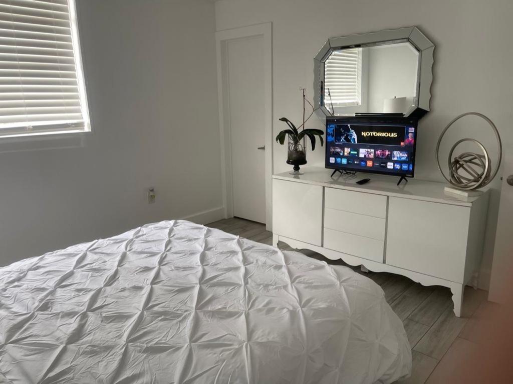 Modern & New,Excellent Location Miami Appartement Buitenkant foto