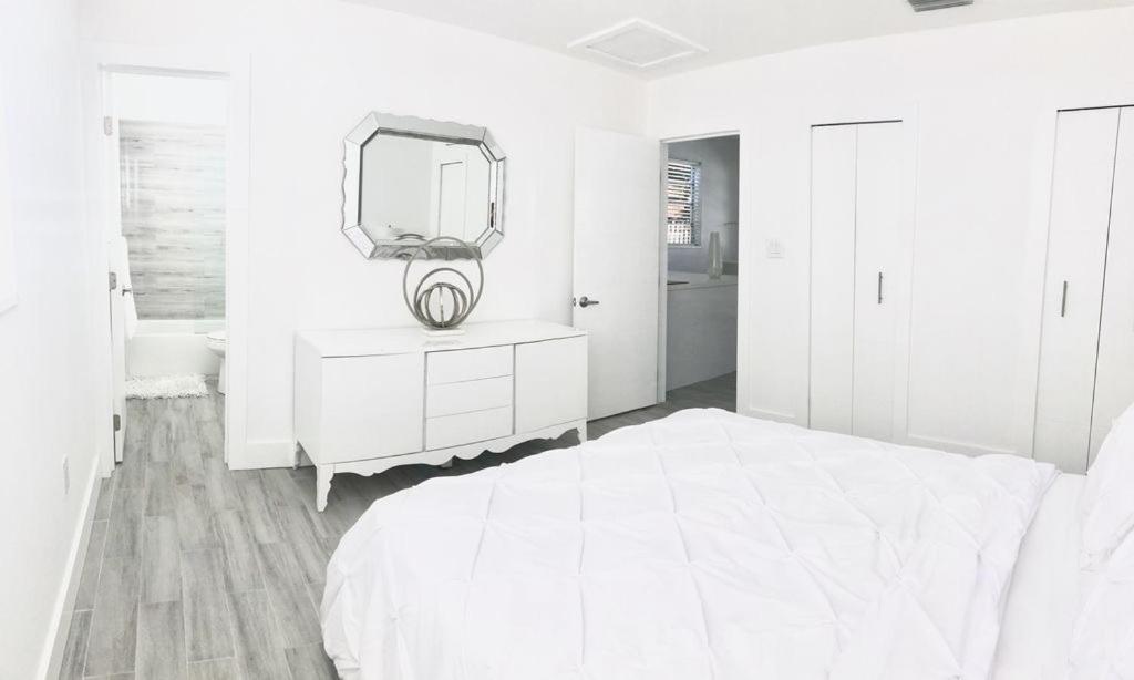 Modern & New,Excellent Location Miami Appartement Buitenkant foto