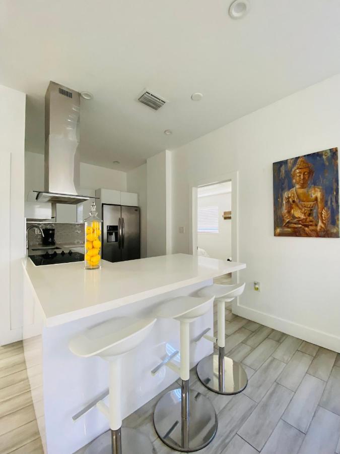 Modern & New,Excellent Location Miami Appartement Buitenkant foto